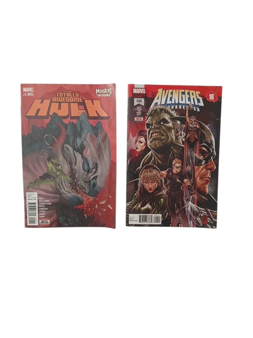 Marvel Comic- Totally Awesome Hulk‎ & Avengers The Surrender
